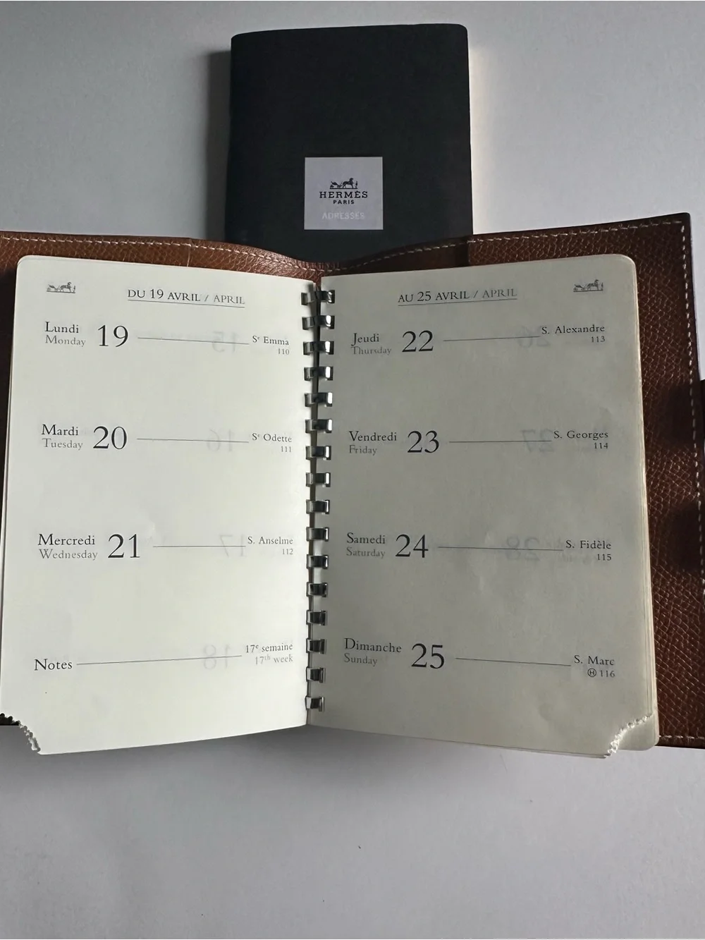 Hermès Vintage GM Agenda Cover Gold Epsom Leather Planner + 2004 Inserts